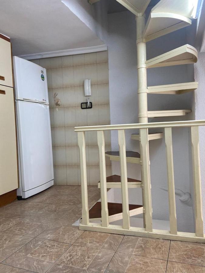 Precioso apartamento con terraza. Appartamento Ávila Esterno foto